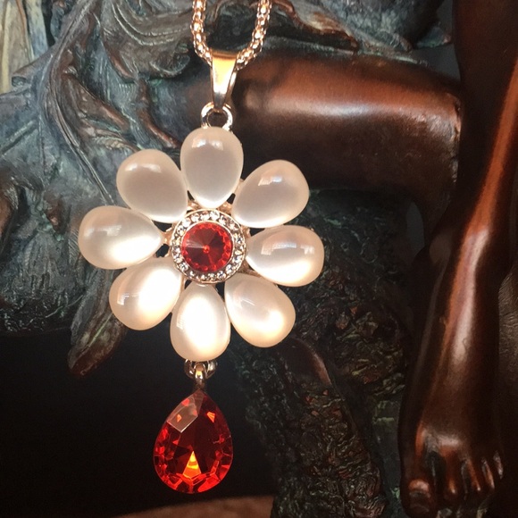 Opal Flower*Drop Crystal Necklace - Picture 9 of 13